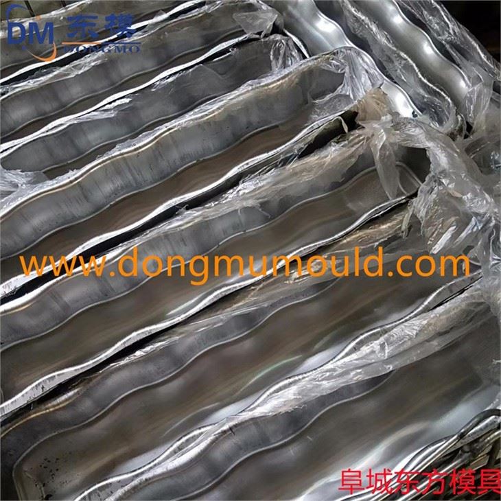 Stretching Mold Professional Mold Manufacturer