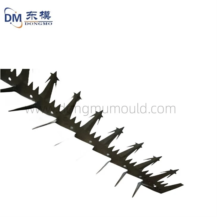 Continuous Mold For Wall Anti-climbing Spikes