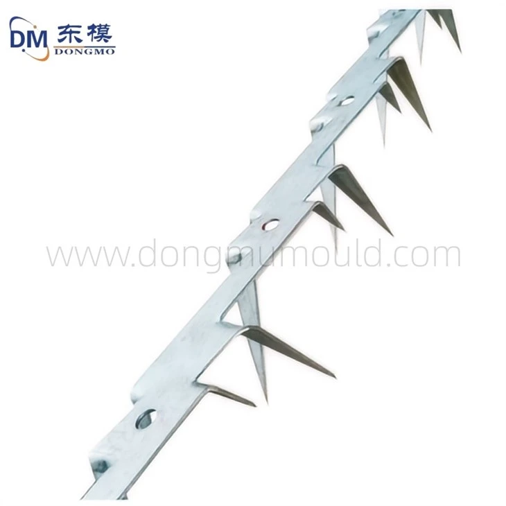 Continuous Mold For Wall Anti-climbing Spikes